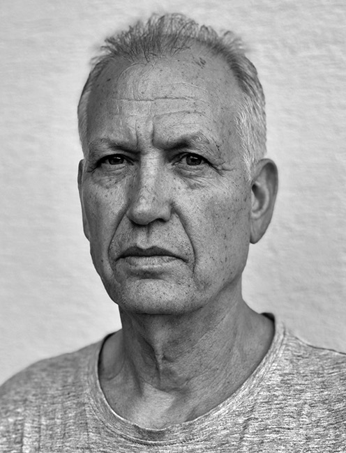Portrait photograph of the painter Mykola Bodnar